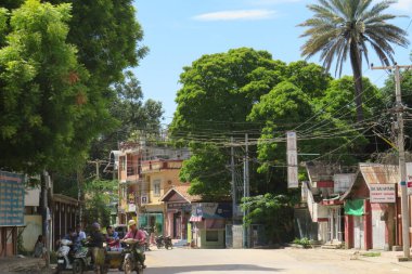 Myanmar 'ın Bagan yakınlarındaki NyaungU kasabası.