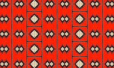 Canlı kırmızı bir zemin, geometrik desenleri ve pürüzsüz tekrarlayan dokuda etnik kabile tasarımları olan.