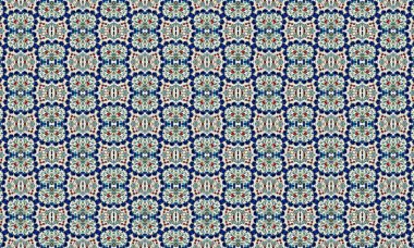 Beyaz zemin üzerinde mavi, yeşil ve kırmızı motifler bulunan renkli ve karmaşık bir desen kusursuz ve görsel olarak çekici bir tasarım yaratıyor..