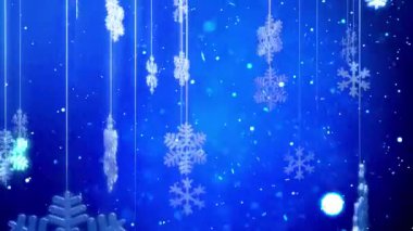 Sihirli kış sahnesi. Kar taneleri yavaşça mavi bir arka plana düşüyor. Bayram neşesi ve merak uyandırıyor..