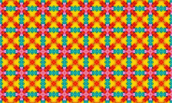 Sarı, kırmızı, pembe ve turkuaz renklerde tekrarlayan şekilleri içeren renkli geometrik desen görsel olarak çarpıcı ve simetrik bir tasarım yaratıyor..