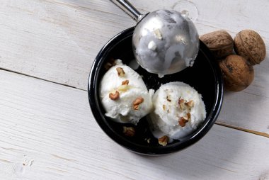 Vanilyalı dondurma.