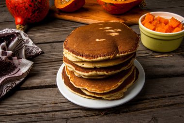 Kabak reçeli ile ev yapımı kek