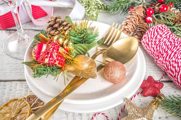 Navidad Año Nuevo Ajuste Mesa Ajuste Lugar Para Cena Navidad — Foto de Stock