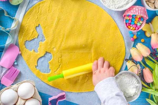 Aile Yapımı Paskalya Pastası Konsepti Paskalya Pastası Arka Planı Anne — Stok fotoğraf