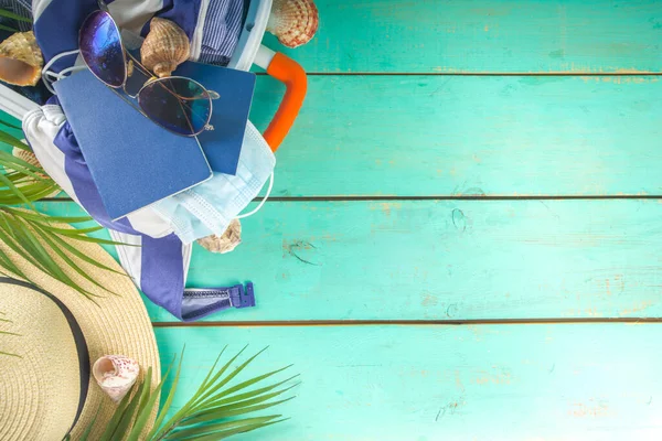 2009 Beach Vacation Holiday Accessories Blue Plank 여성의 선글라스 액세서리 — 스톡 사진