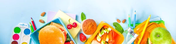 Vuelta Escuela Saludable Sabroso Almuerzo Para Niños Con Sándwiches Nueces —  Fotos de Stock