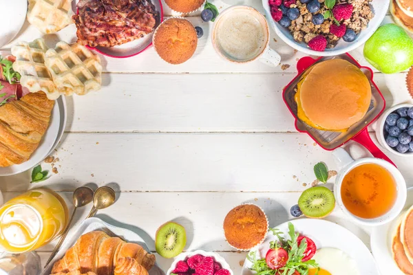 Vari Cibi Tradizionali Colazione Uova Fritte Con Pancetta Muesli Avena — Foto Stock