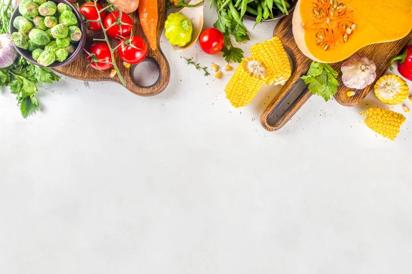 Осінній Кулінарний Фон Органічні Осінні Врожаї Овочів Сирі Веганські Інгредієнти — стокове фото