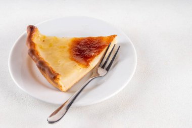 Geleneksel Amerikan Su Pastası pişirmek için gereken malzemeler - turta kabuğu, su, un, tereyağı ve şeker. Büyük Buhran dönemi tarifi, şeffaf kremalı tatlı pasta.