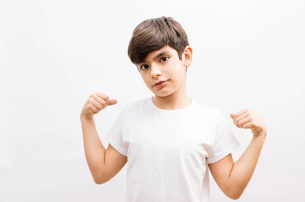 Pequeño Niño Hispano Vistiendo Camiseta Blanca Casual Muy Feliz Emocionado —  Fotos de Stock