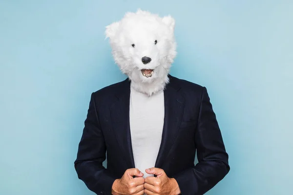 Hombre Con Máscara Oso Polar Mirando Lado — Foto de Stock