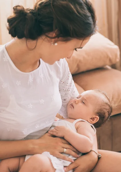 Mãe e bebê — Fotografia de Stock