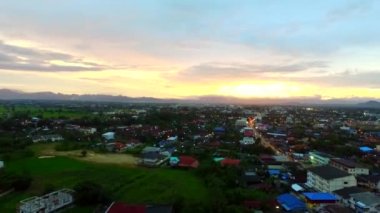 Gün batımı beldesi Maesot