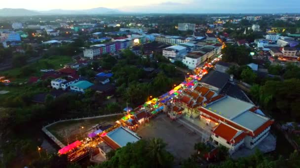 Walking Street w Tajlandii View.Tak Maesot antena — Wideo stockowe