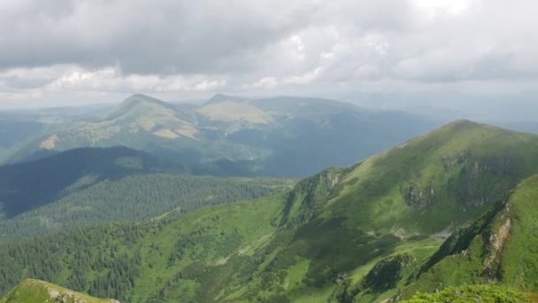 Карпатский горный ландшафт Украины — стоковое видео