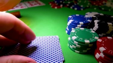 Poker oyununda iki kupa ası.