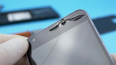 Smartphone 'da Kırık Ekran Aranıyor