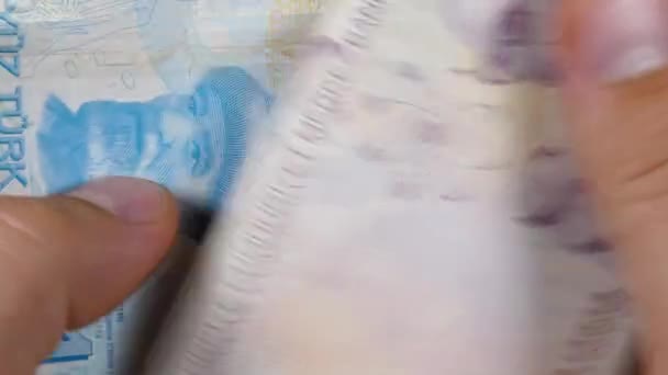 Manos masculinas contando billetes de lira turca — Vídeo de stock