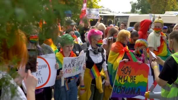 Reclamación de igualdad y derechos legales para la comunidad LGBT — Vídeo de stock