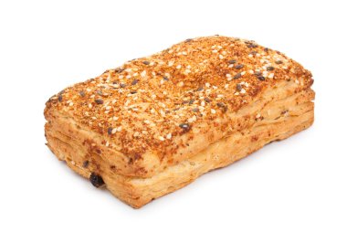 Baharatlı çörek üzerinde beyaz izole susam serpilir