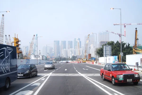 Hong Kong, China - Jan 3.2011: Cabs terjebak dalam kemacetan pada jam sibuk malam hari pada tanggal 5.2011 di Hong Kong. Taksi di Hong Kong melayani lebih dari 1 juta orang setiap hari . — Stok Foto