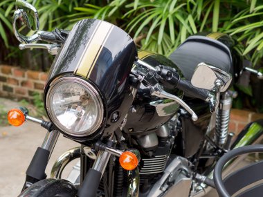 Motosiklet büyük ve siyah, vintage tarzı . 