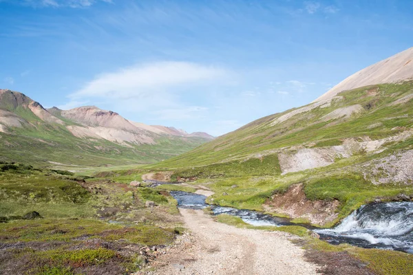 Silniční Trať Překračuje Řeku Údolí Breidavíku Východě Islandu — Stock fotografie