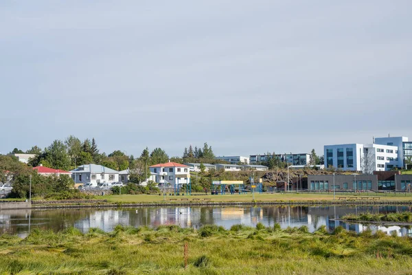 Staden Hafnarfjordur Förorten Reykjavik Island — Stockfoto