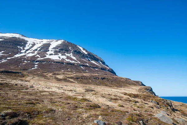 アイスランド東部のノルトフォヨルドゥールの山 — ストック写真