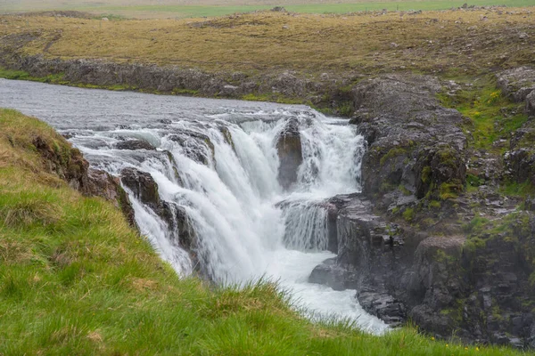 Cascata Kolufoss Nel Canone Kolugljufur Nell Islanda Del Nord — Foto Stock