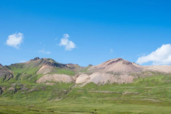 Berg Breidavik Osten Islands Einem Sonnigen Sommertag — Stockfoto