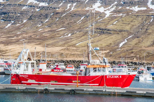 Neskaupsstadur Islandia Maja 2020 Statek Rybacki Porcie — Zdjęcie stockowe