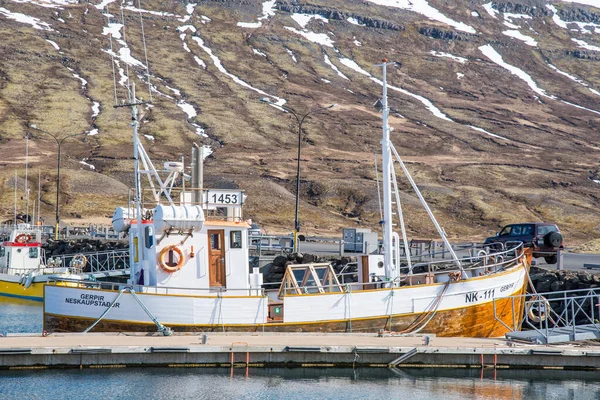 Neskaupsstadur Islandia Maja 2020 Statek Rybacki Porcie — Zdjęcie stockowe