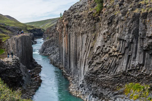 Jokuldalur Islandia Agosto 2020 Turistas Disfrutando Del Cañón Studlagil Río — Foto de Stock