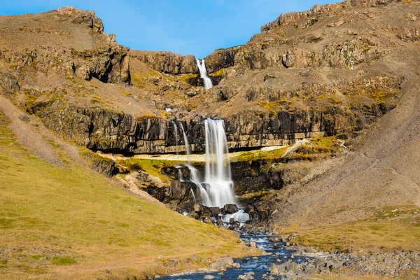 Водопад Мигандисфосс Хорнафьордуре Юге Исландии — стоковое фото