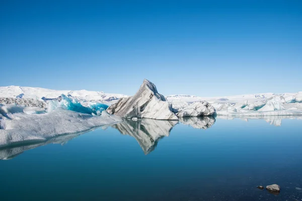 Jokulsarlon Ledovcová Laguna Jižním Islandu Slunečný Jarní Den — Stock fotografie