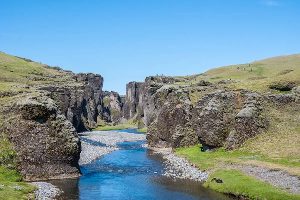 Каньон Фьядрарглюфур Юге Исландии Солнечный Летний День — стоковое фото