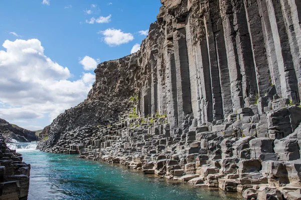 Magnifico Canyon Studlagil Formato Dal Fiume Jokulsa Nella Valle Jokuldalur — Foto Stock