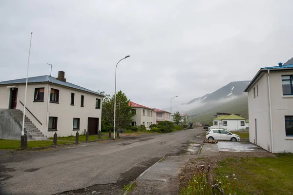 아이슬란드의 협만에 룬다르 플라테 — 스톡 사진