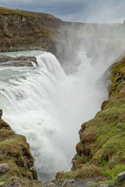 Güney İzlanda 'daki Şelale Gulfoss' un güzel manzarası.
