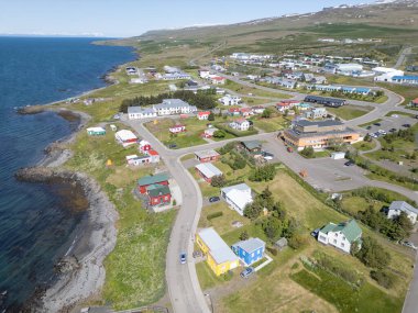 Kuzey İzlanda 'daki Hvammstangi kasabasına bakın