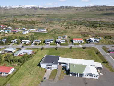 Kuzey İzlanda 'daki Hvammstangi kasabasına bakın