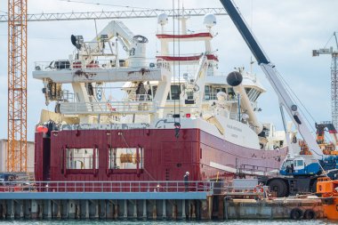 Skagen Danimarka - 4 Haziran. 2024: Limandaki gemiler