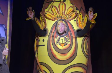 Neden tavşan gözlerini açık uyuyor  