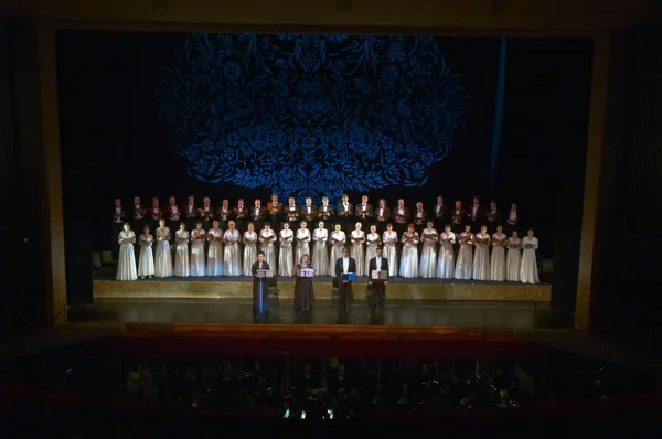 Verdi: Requiem a kórus előadásában — Stock Fotó