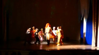 KAM 'YANSKE, UKRAINE - 6 Ocak 2021: The Chronicles of Narnia Lesya Ukrayna Tiyatrosu üyeleri tarafından sahnelendi Kamenskoye şehrinden.