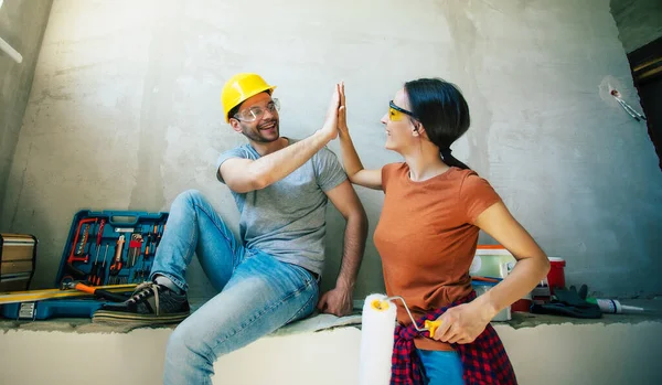 Modern Happy Young Couple Love Casual Clothes New Home Repair — Stock Photo, Image