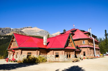 NUM-Ti-Jha Lodge yay Gölü, Kanada Rocky Dağları