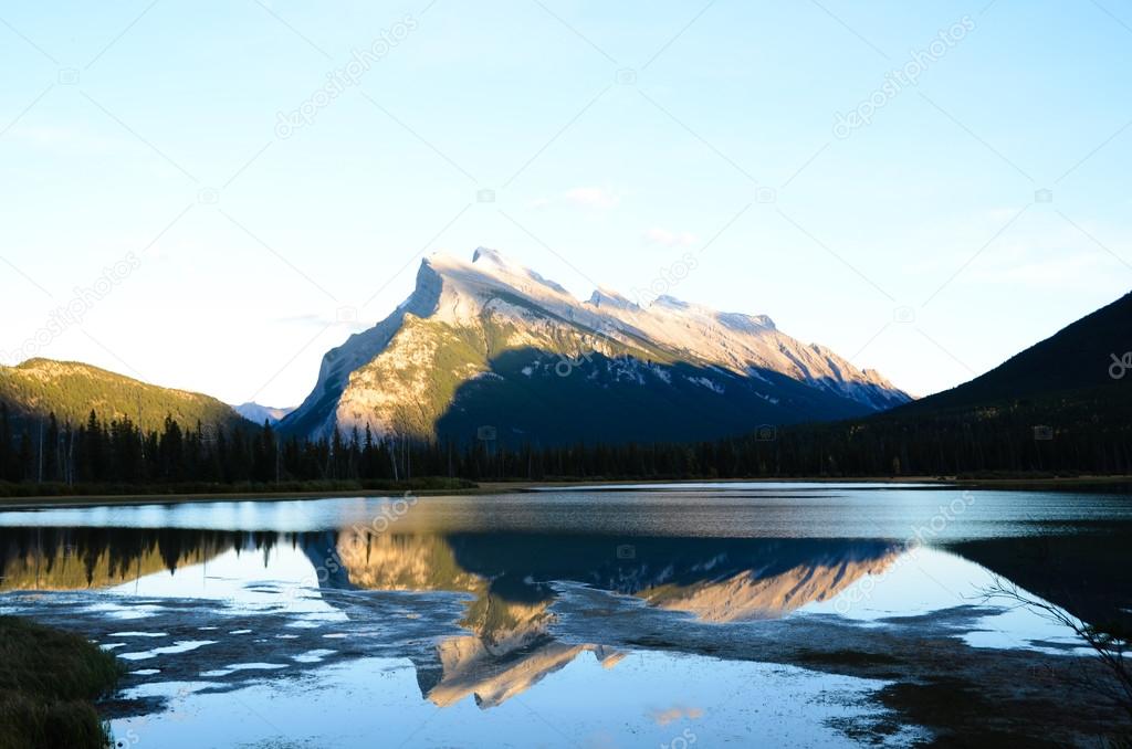 Mount Rundle and Vermillion Lake Shined by the Setting Sun in Auntum, Canadian Rockies